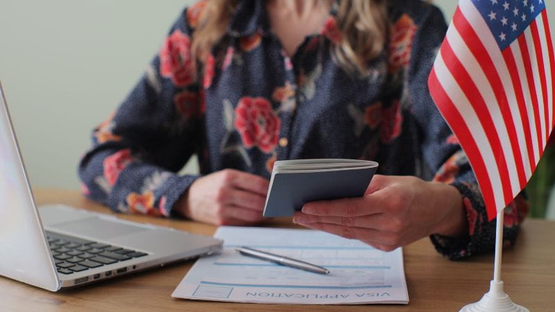 Como consultar o status do visto americano? Veja os passos